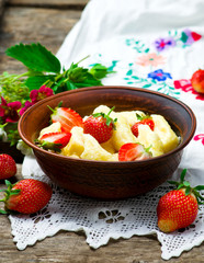 strawberry vareniki.