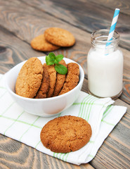 Milk and oatmeal cookies