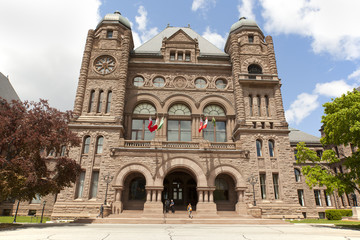 Fototapeta na wymiar Queens Park Toronto government legislative buildings
