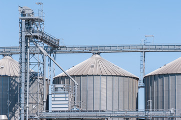 Storage facility cereals, and biogas production