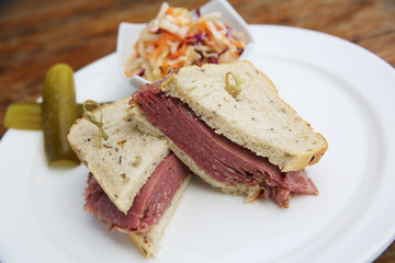 sandwich with roast beef pastrami