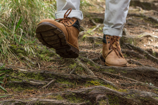 zapatos en marcha