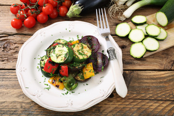 cibo vegetariano verdure grigliate