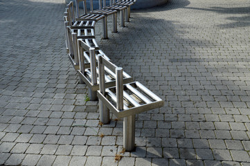 Öffentliche Sitze aus Edelstahl