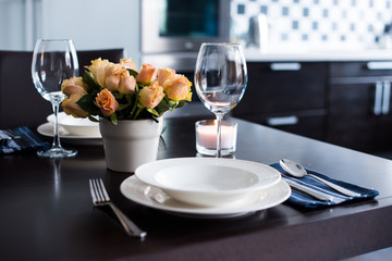 home table setting