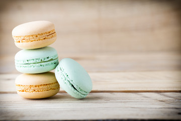Macaroons.