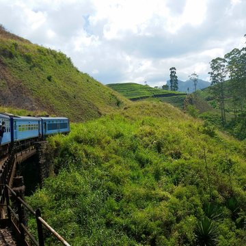 Train in the mountains, Sri Lanka