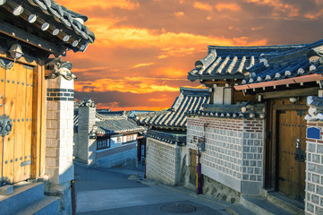 Naklejka premium Bukchon Hanok Village,Traditional Korean style architecture in S