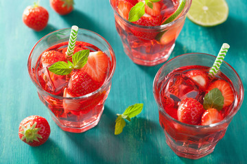 summer strawberry lemonade with lime and mint