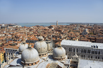 Naklejka premium Vista dal campanile 