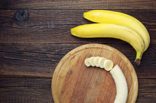 Bananas and a sliced