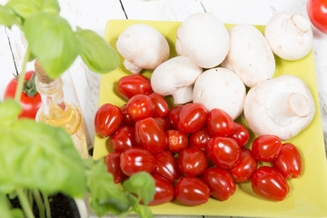  tomatoes and mushrooms
