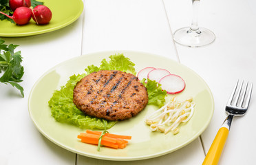 Hamburger di soja con verdure