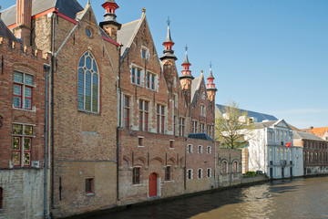 Gebäude am Steenhouwersdijk in Brügge