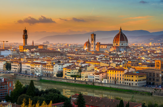 Fototapeta Zmierzchu widok Florencja i Duomo. Włochy