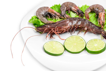 Delicious fresh shrimp with lemon 