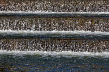 Saltos de agua. Canal del Bajo Páramo, León.
