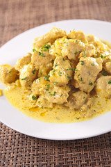 chicken and curry sauce