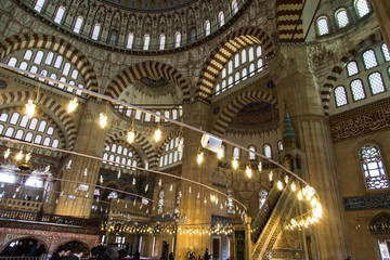Fototapeta na wymiar Indoor of Edirne Selimiye Mosque