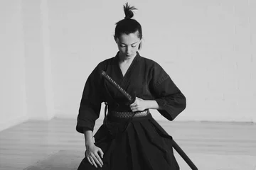 Crédence de cuisine en verre imprimé Arts martiaux Japon femme samouraï