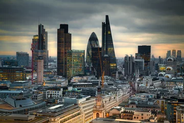Zelfklevend Fotobehang LONDON, UK - JANUARY 27, 2015: London's panorama in sun set.  © IRStone
