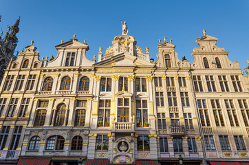 Fototapeta na wymiar Grand place building with gold ornate, Brussels
