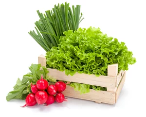 Crédence de cuisine en verre imprimé Légumes Légumes de printemps frais en caisse
