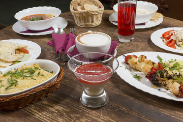 Lunch at the vintage table