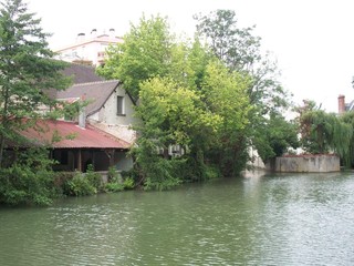 Obraz premium paysage fluvial