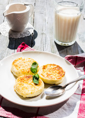 cottage cheese pancakes with mint and powdered sugar
