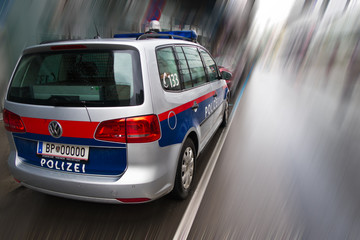 Polizeiauto in Österreich - Polizeiwagen © B. Plank/ imBILDE.at