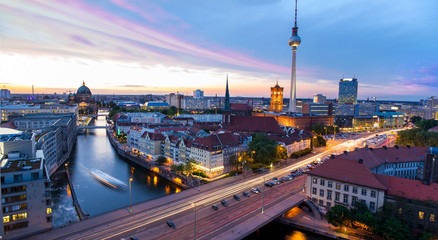 Skyline Berlin, Blick auf den Alexanderplatz - obrazy, fototapety, plakaty