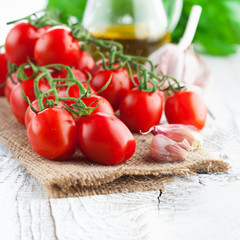 Fresh cherry tomatoes