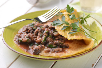 Omelette ai funghi con prezzemolo