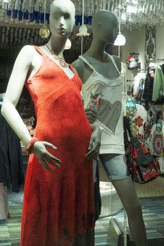 fashion clothing store showing mannequin

