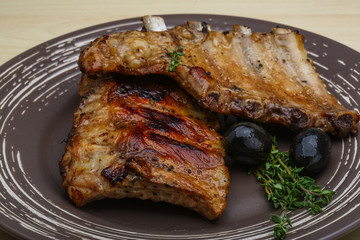 Roasted pork ribs