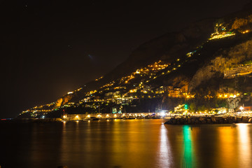 Fototapeta na wymiar Night view of Amalfi