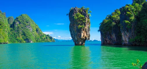 Fotobehang james bond island in thailand, ko tapu © Pakhnyushchyy