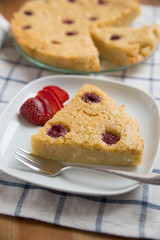 Vanillekuchen mit Himbeeren 