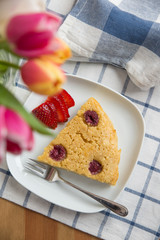 Vanillekuchen mit Himbeeren