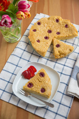 Vanillekuchen mit Himbeeren