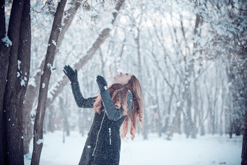 Fototapeta na wymiar happy girl with snow