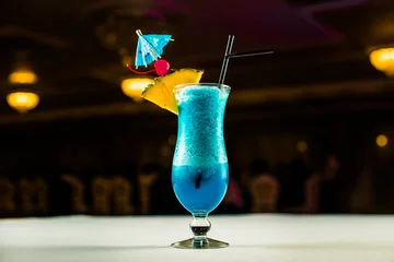 Papier Peint photo Lavable Cocktail Cocktail Curaçao bleu