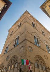 Fototapeta na wymiar Palazzo Vecchio in Piazza della Signoria a Firenze, Toscana