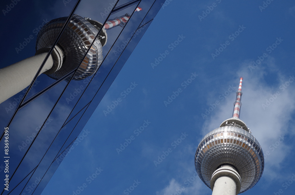 Wall mural berliner fernsehturm