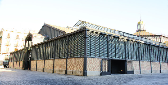 Edificio Reformado De El Born De Barcelona