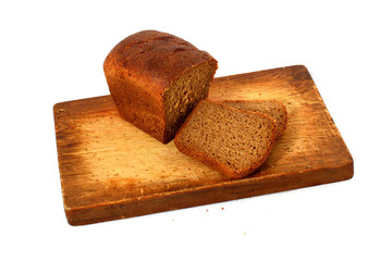 Нарезанный хлеб на доске