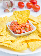 Fresh homemade salsa with nachos
