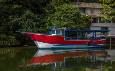Barco de turismo