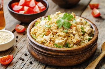 quinoa pilaf with chicken and vegetables